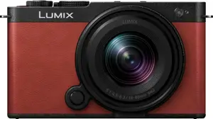 Panasonic Lumix DC-S9 + 18-40mm, crimson red